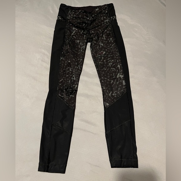 Lululemon Trail Bound 7/8 Tight *Full-On Luxtreme - Picture 4 of 11